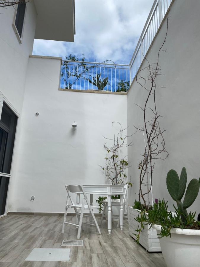 La Casa Di Nina Bed and Breakfast Lecce Exteriör bild